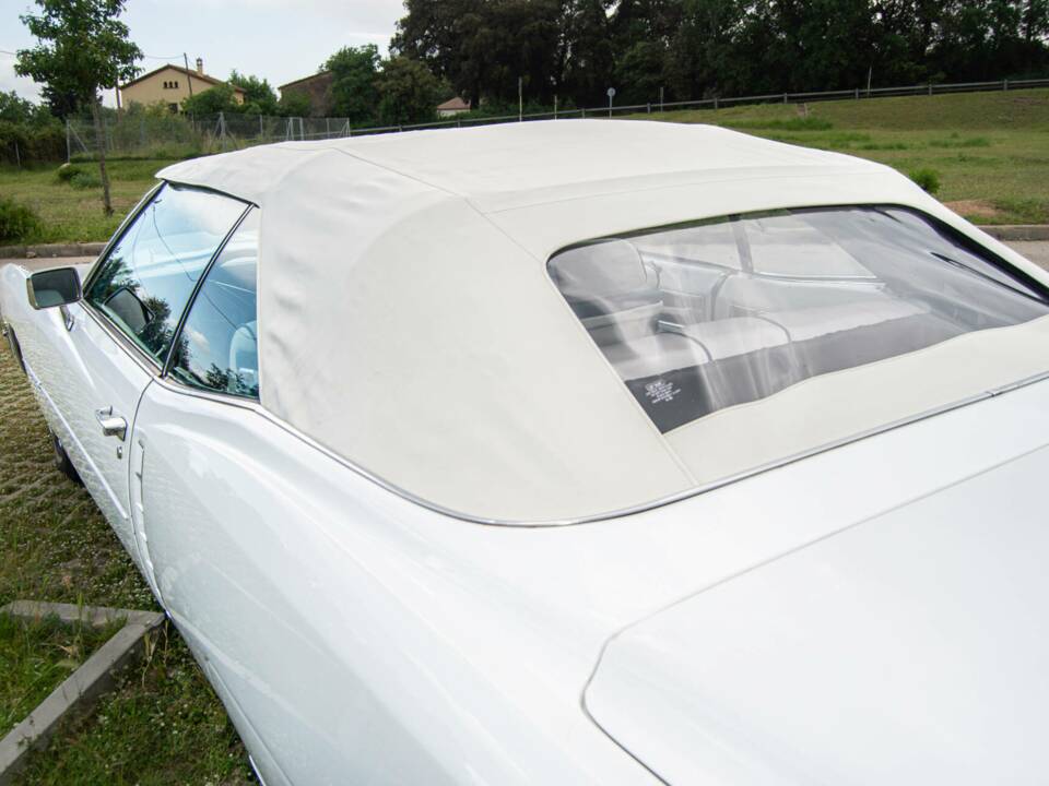 Afbeelding 18/19 van Cadillac Fleetwood Eldorado Convertible (1972)