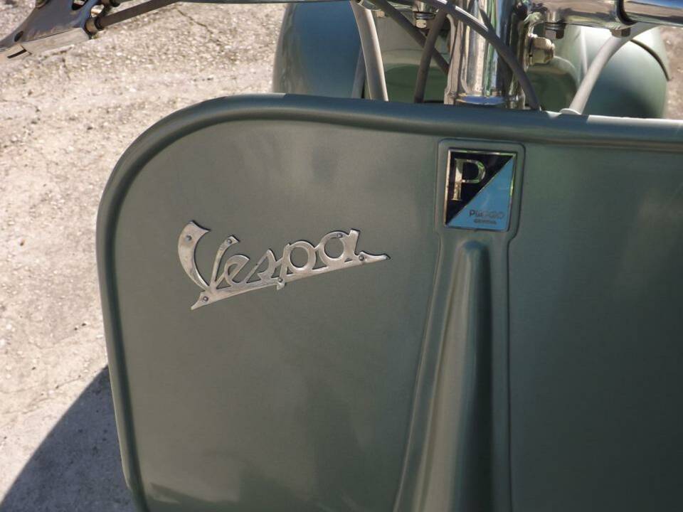 Image 28/44 of Piaggio Vespa 125 (1951)