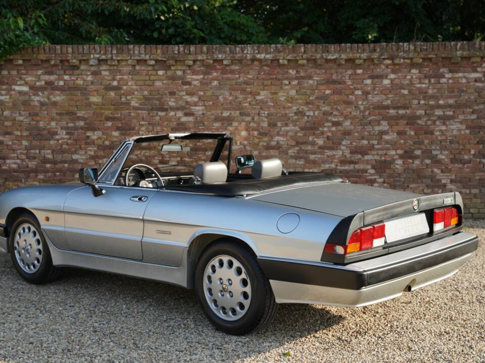 Afbeelding 34/50 van Alfa Romeo 2.0 Spider QV (1987)