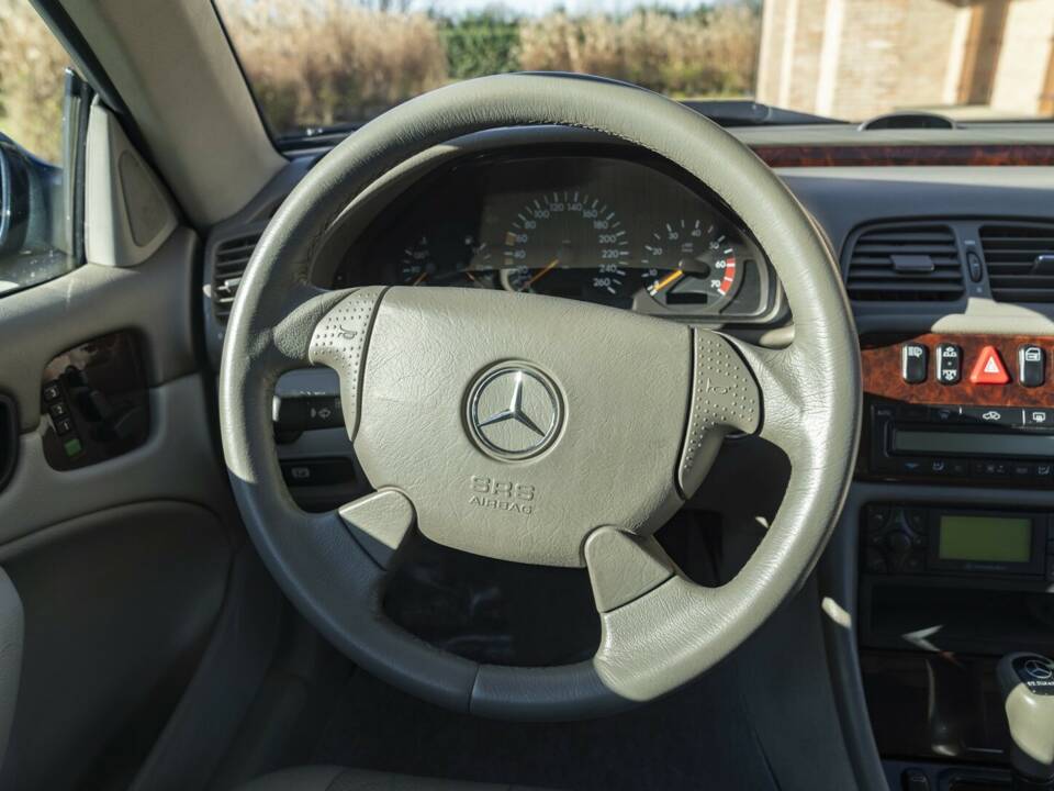 Bild 31/50 von Mercedes-Benz CLK 230 Kompressor (1999)