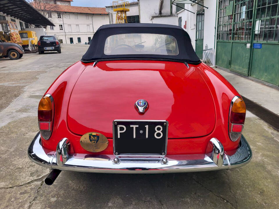 Image 59/65 of Alfa Romeo Giulietta Spider (1962)