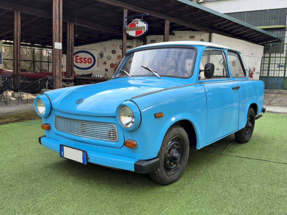 Image 5/45 of Trabant 601 (1966)