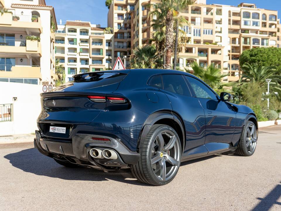 Image 3/21 of Ferrari Purosangue V12 (2025)