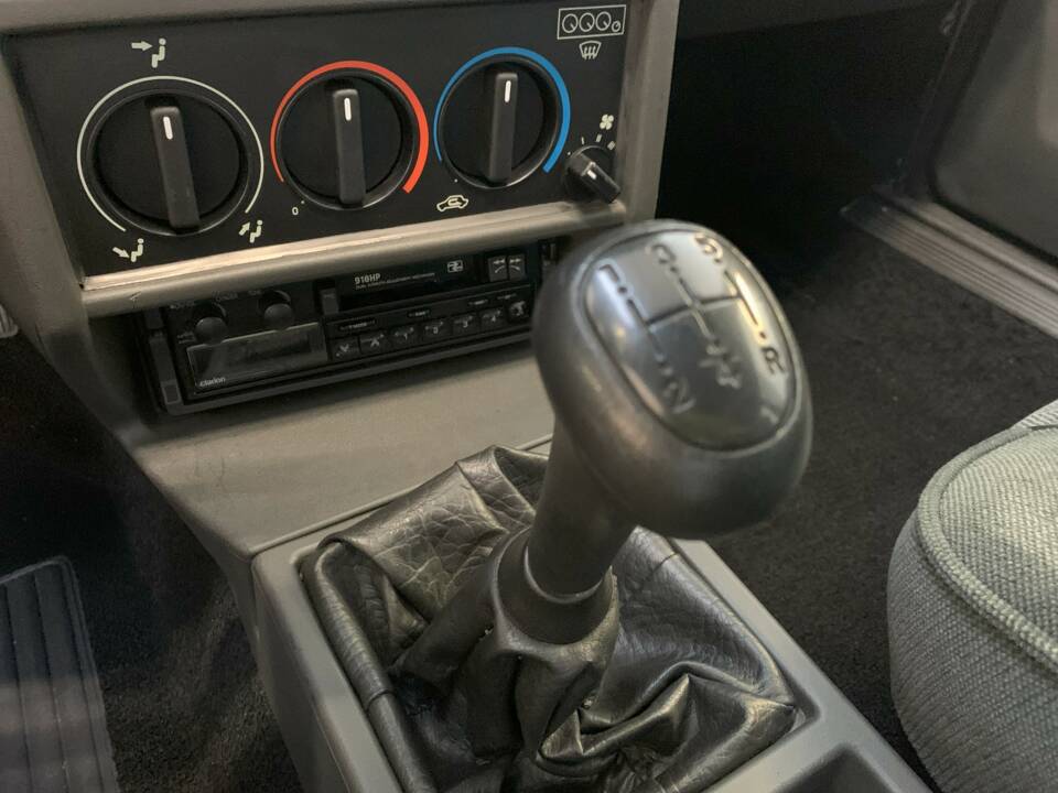 Image 14/30 of Alfa Romeo 75 1.6 (1989)