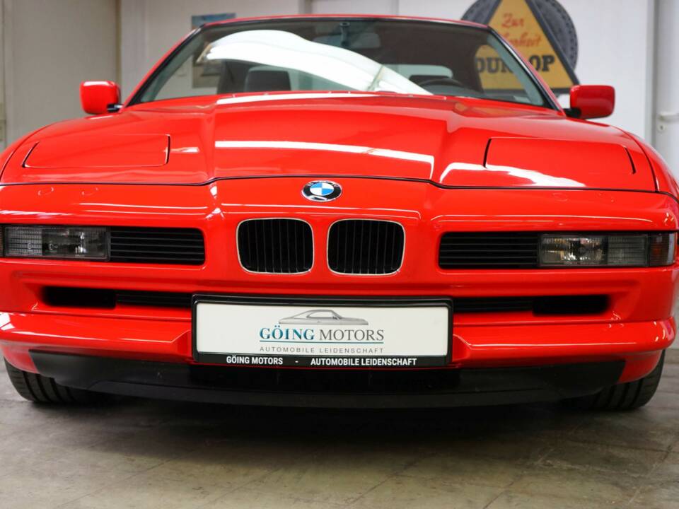 Immagine 7/50 di BMW 850i (1990)