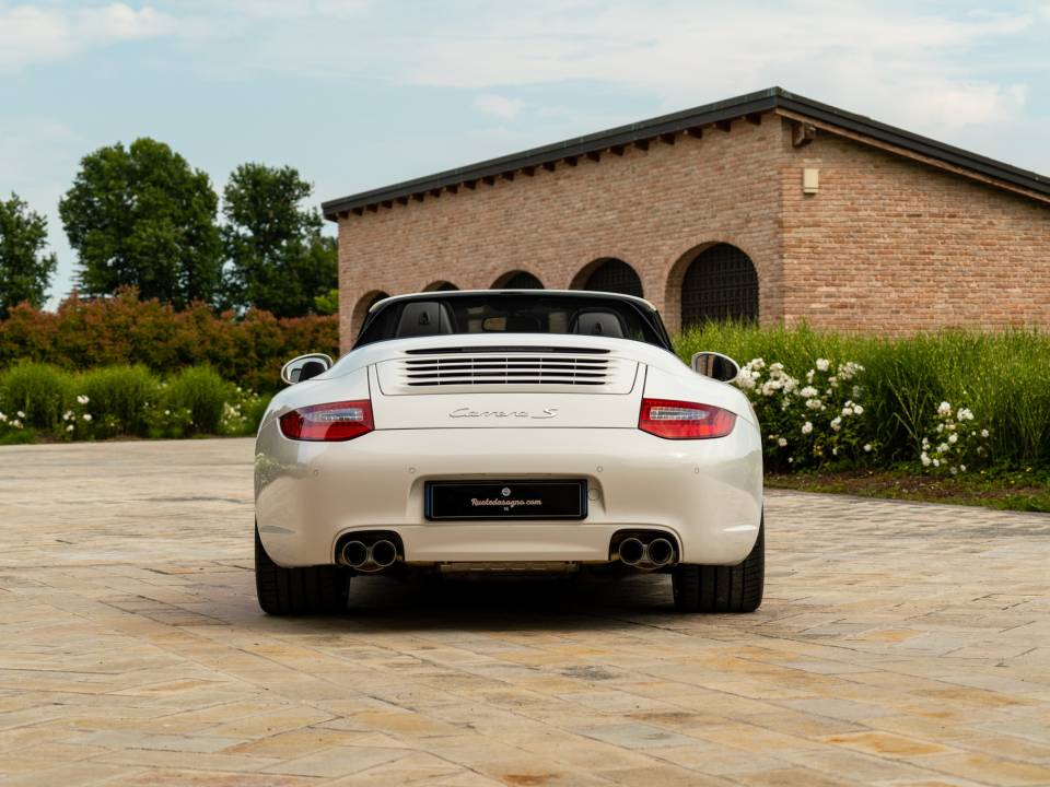 Image 3/50 of Porsche 911 Carrera S (2010)