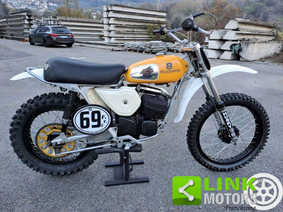 Image 3/10 de Husqvarna DUMMY (1974)