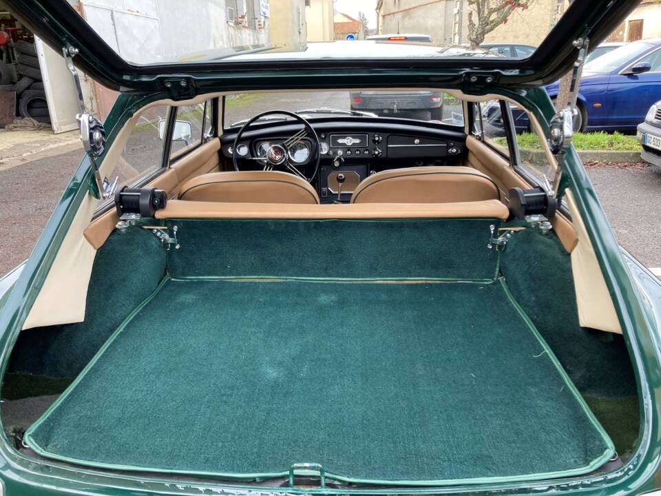 Bild 5/9 von MG MGB GT (1968)