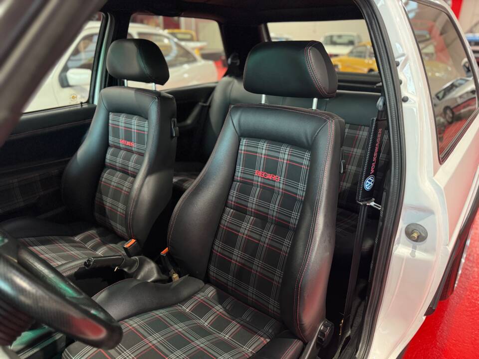 Bild 21/26 von Volkswagen Golf II GTi G60 1.8 (1991)