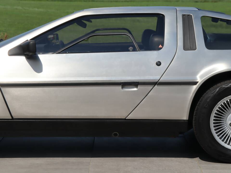 Immagine 33/50 di DeLorean DMC-12 (1981)