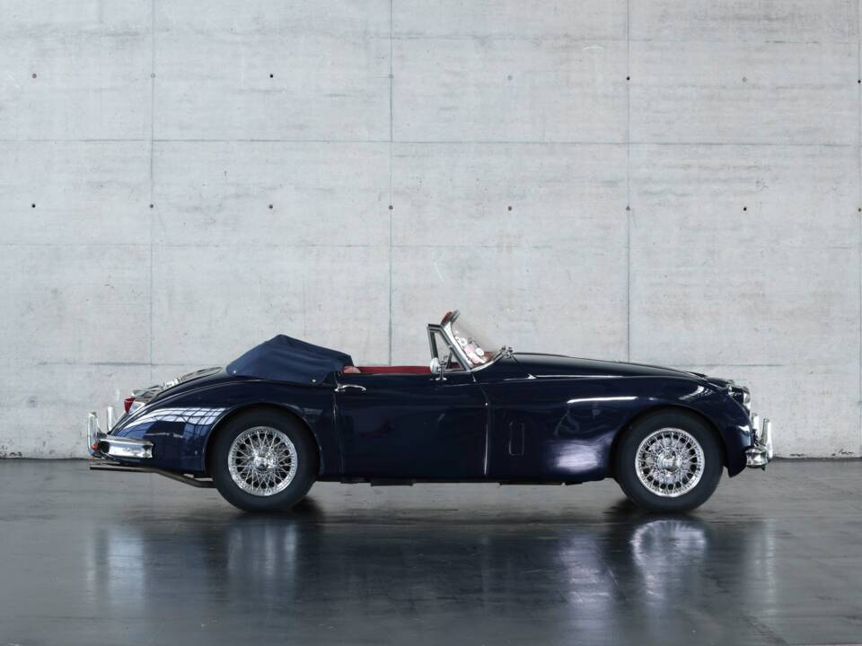 Afbeelding 6/46 van Jaguar XK 150 3.4 S DHC (1959)