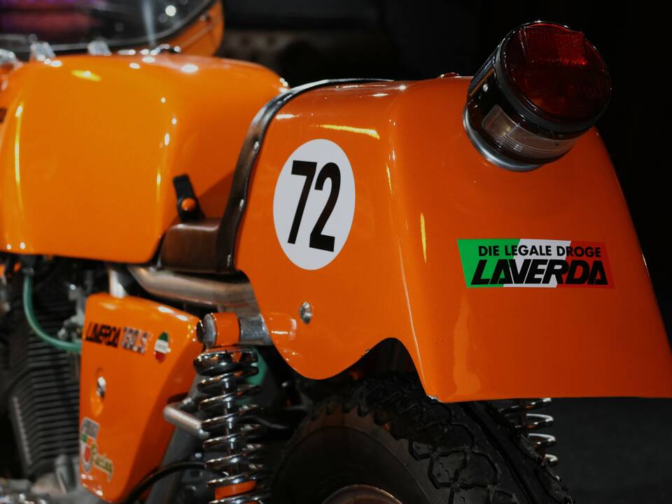 Image 24/56 of Laverda DUMMY (1970)