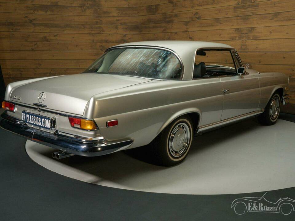 Imagen 9/18 de Mercedes-Benz 280 SE (1970)