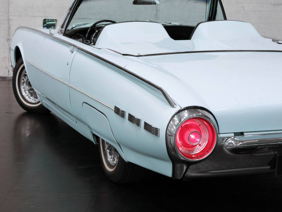 Immagine 20/50 di Ford Thunderbird (1962)
