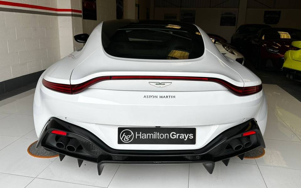 Imagen 4/50 de Aston Martin Vantage V8 (2019)