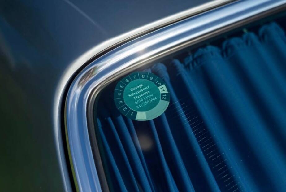 Image 93/100 of Mercedes-Benz 500 SEL (1983)