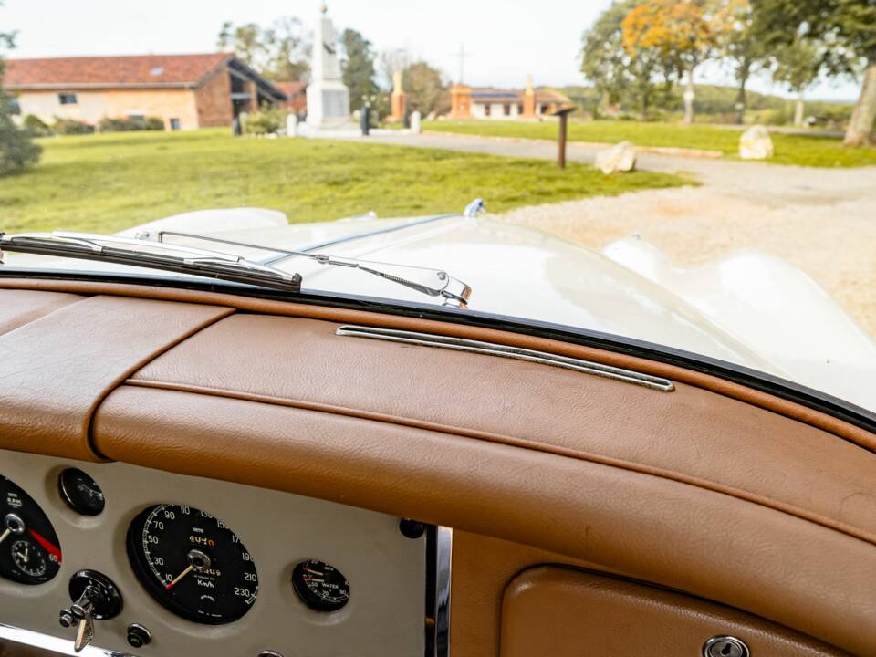 Bild 74/100 von Jaguar XK 150 DHC (1959)