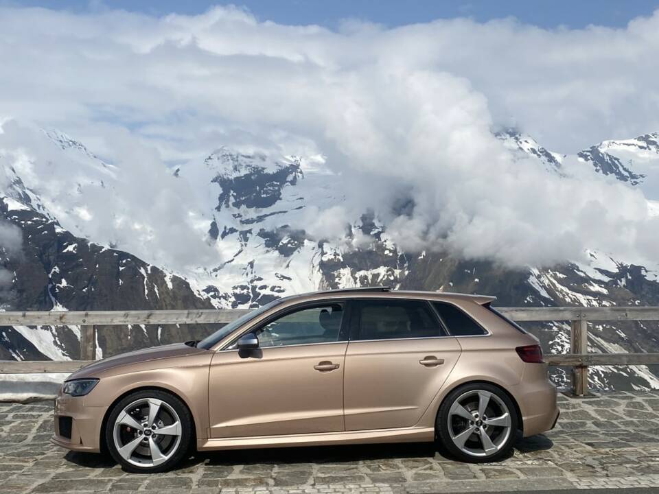 Immagine 1/5 di Audi RS3 Sportback (2015)