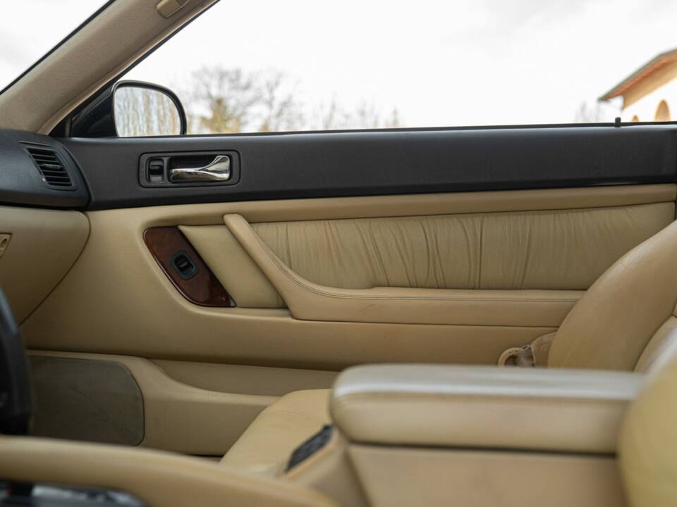 Bild 30/50 von Honda Legend (1992)