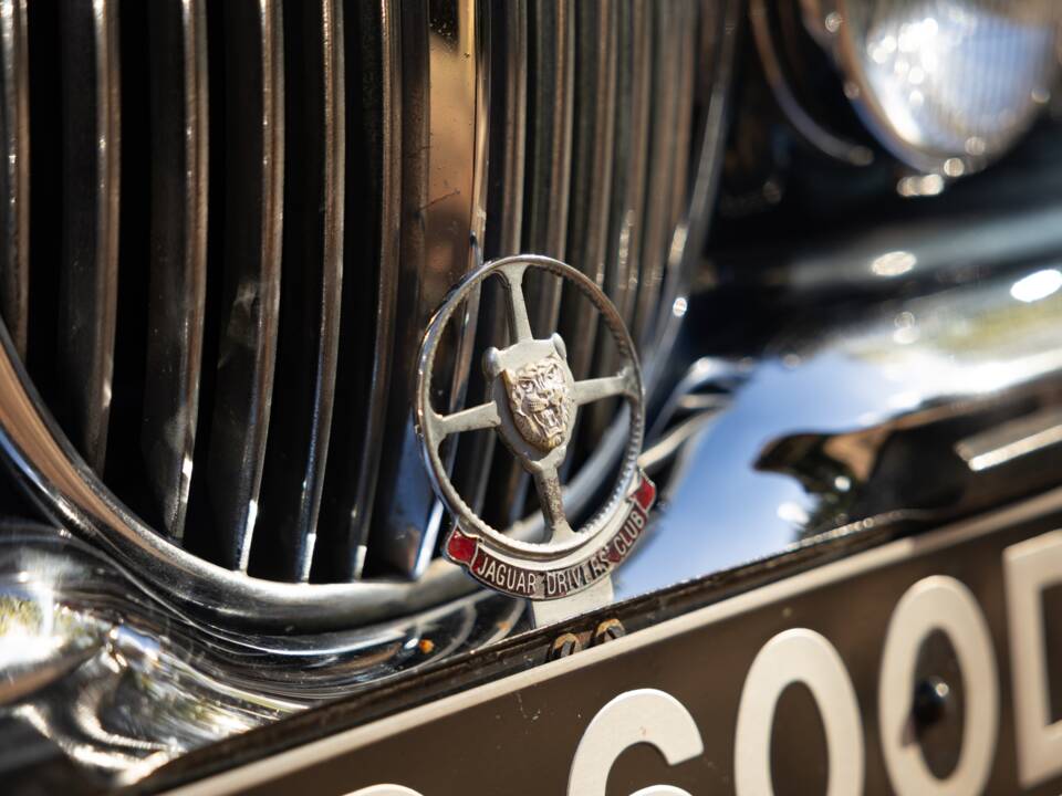Image 14/50 de Jaguar Mk II 3.8 (1966)