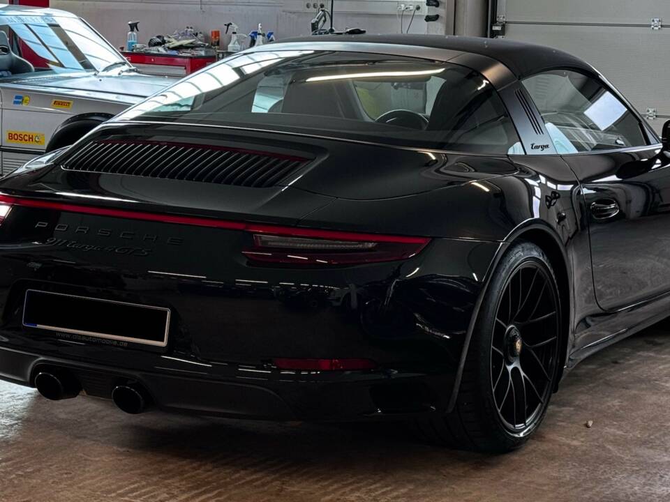 Bild 2/5 von Porsche 911 Targa 4 GTS (2018)