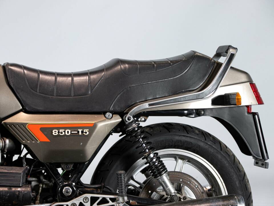 Immagine 45/50 di Moto Guzzi DUMMY (1984)