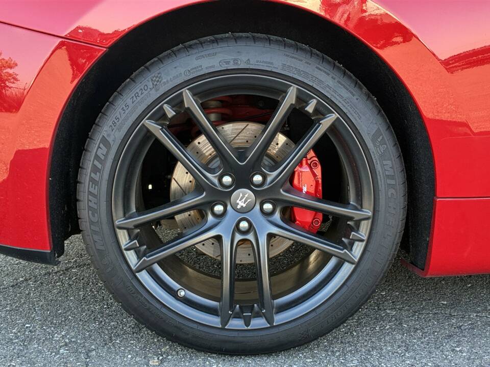 Image 16/54 of Maserati GranCabrio Sport (2015)