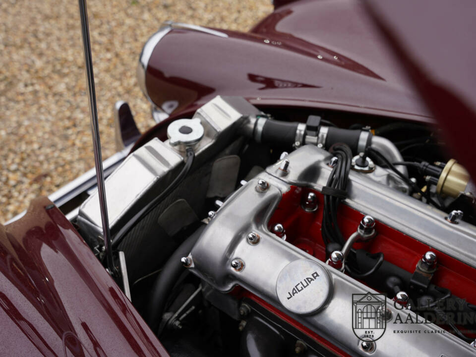 Image 20/50 of Jaguar XK 140 SE-C OTS (1956)