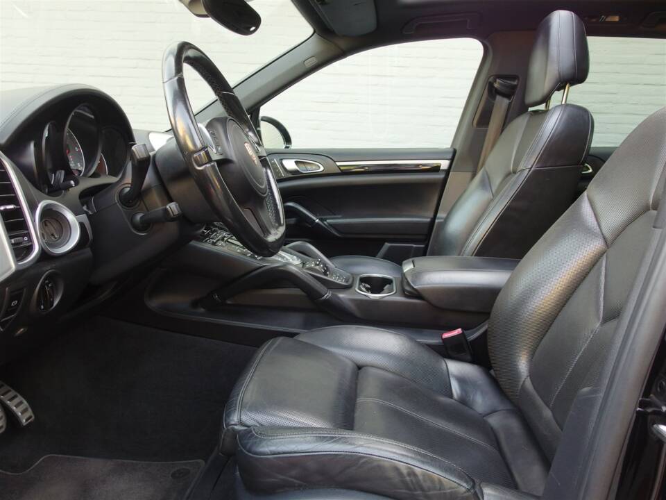 Image 50/96 of Porsche Cayenne S Diesel (2013)