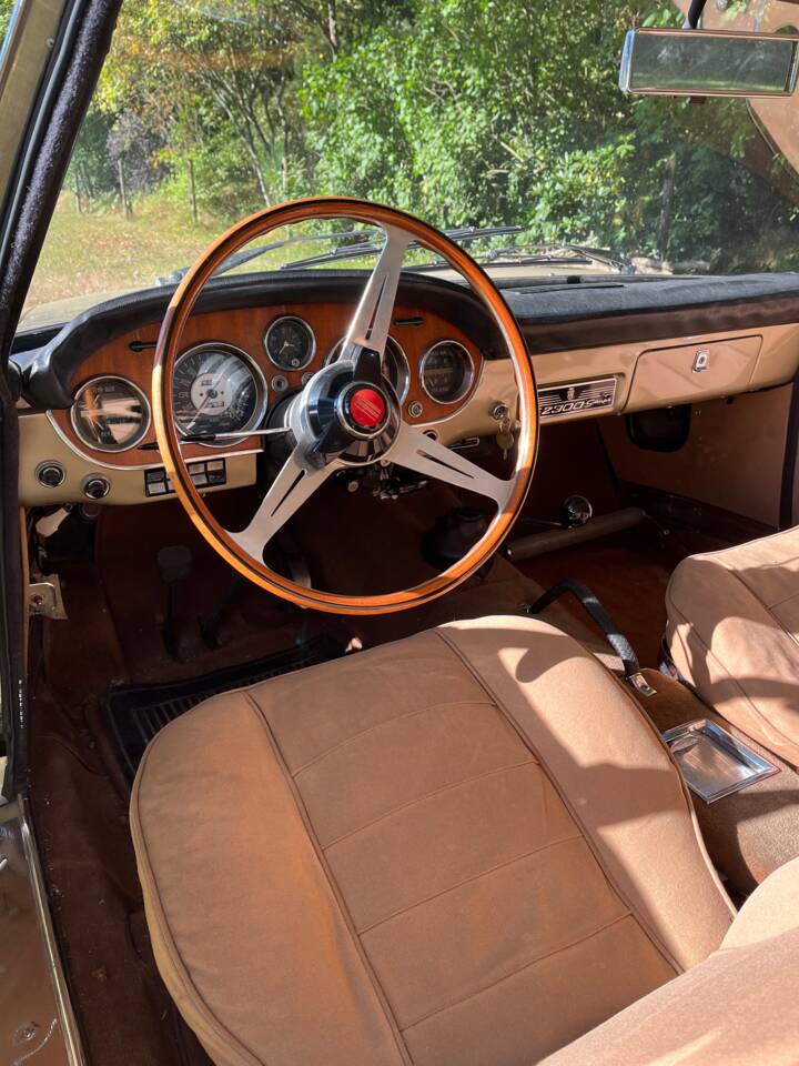 Image 9/28 of FIAT 2300 S Coupe (1965)