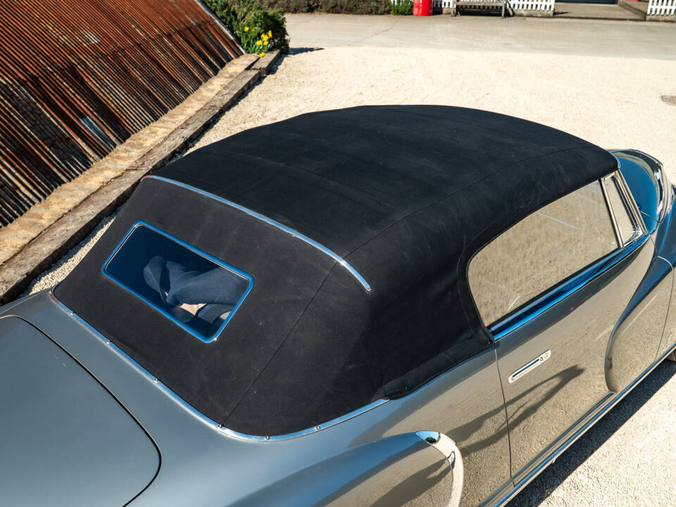 Image 22/37 of Lancia Aurelia B50 (1951)