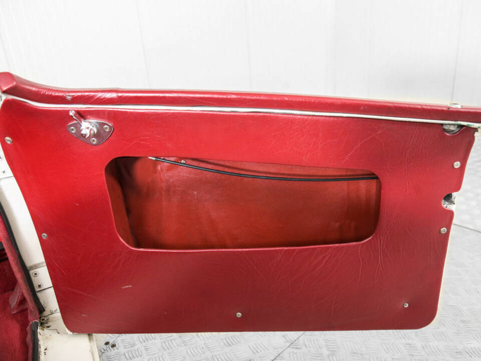 Image 34/50 of MG MGA 1500 (1957)