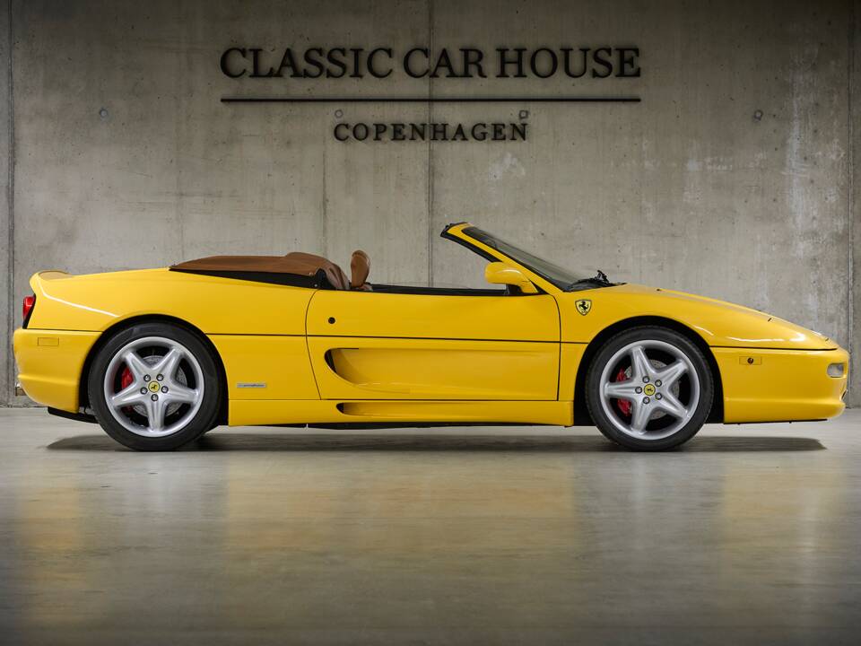 Image 11/100 of Ferrari F 355 Spider (1999)
