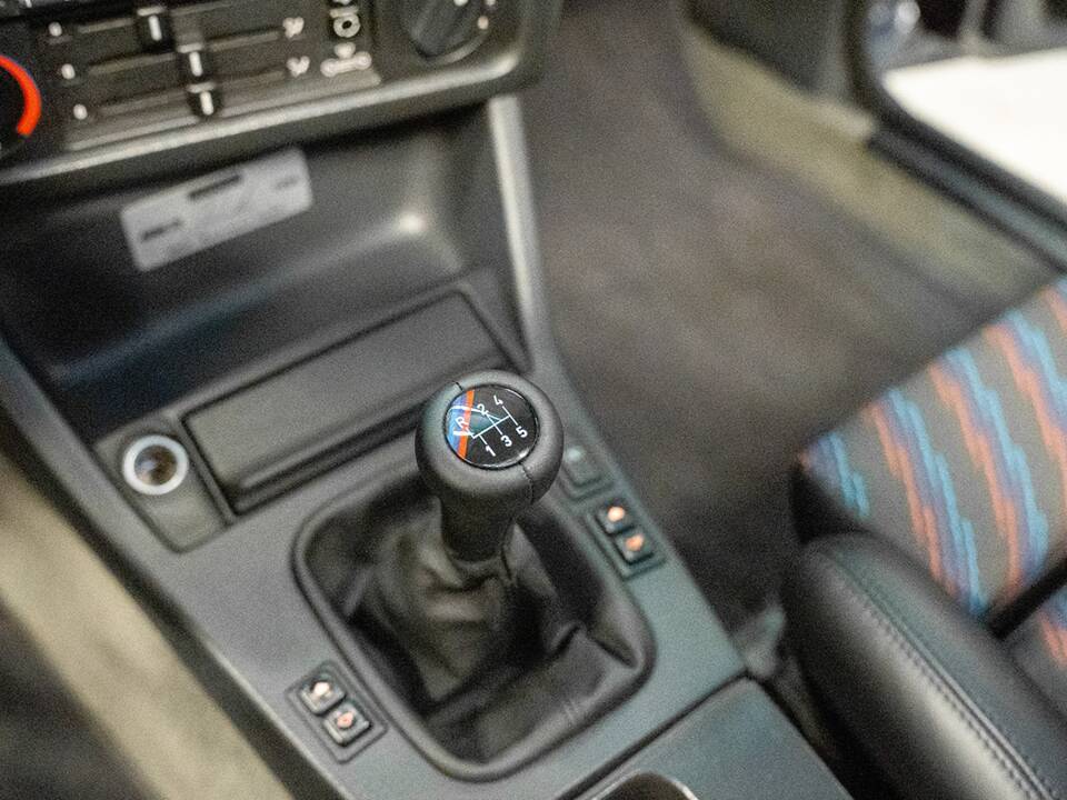 Afbeelding 38/54 van BMW M3 Cecotto (1989)