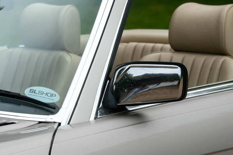 Imagen 27/50 de Mercedes-Benz 300 SL (1989)