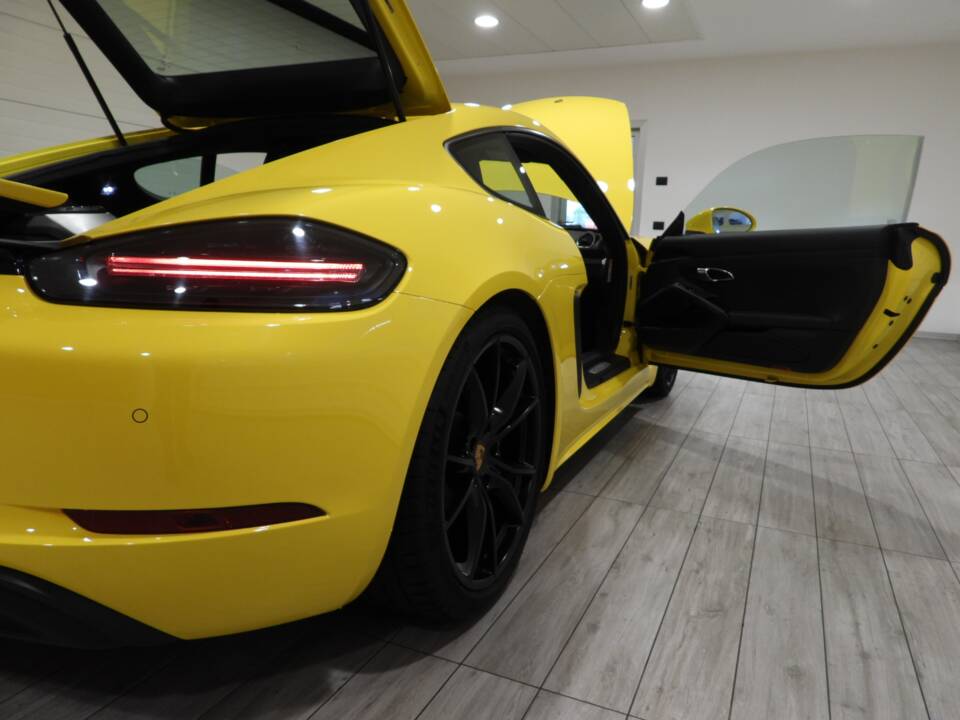 Bild 12/15 von Porsche 718 Cayman (2017)