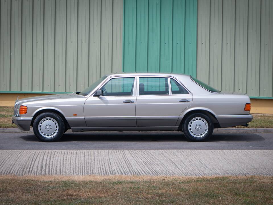 Bild 3/29 von Mercedes-Benz 300 SEL (1990)