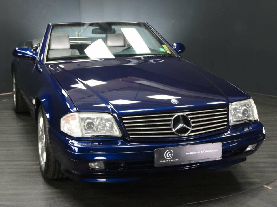 Image 15/49 of Mercedes-Benz SL 500 (2000)