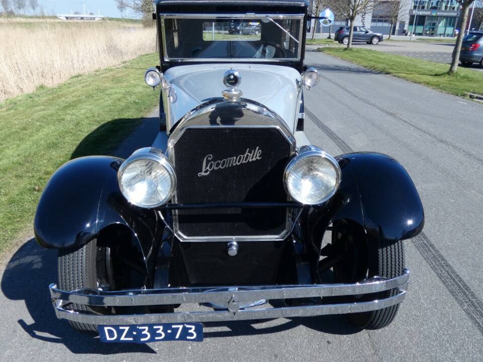 Image 17/32 of Locomobile 8-80 (1927)