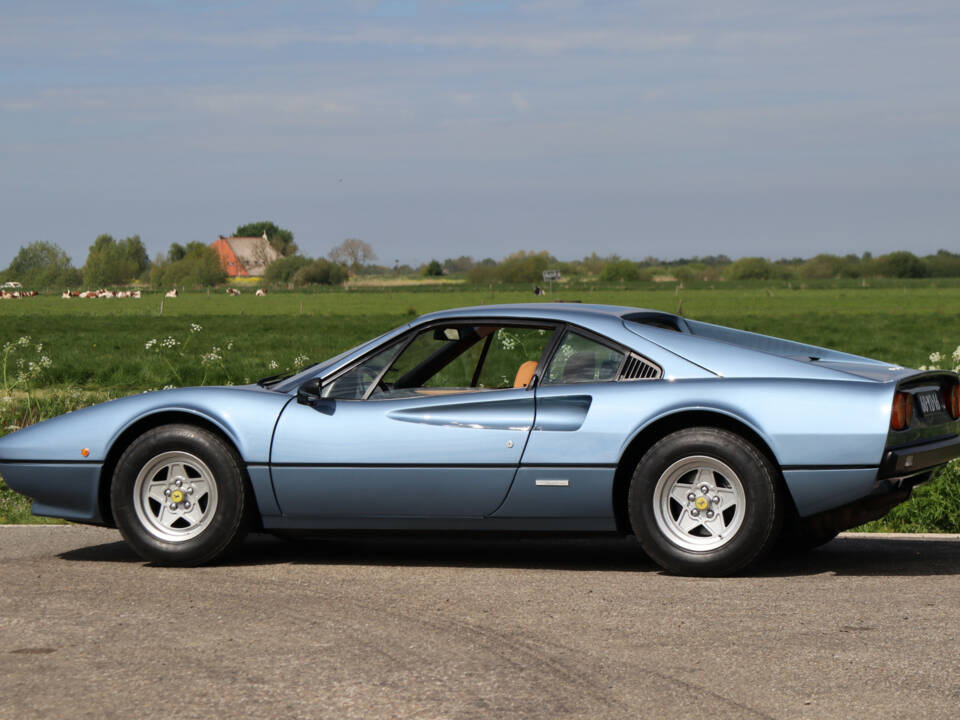 Image 35/50 of Ferrari 308 GTB (1976)