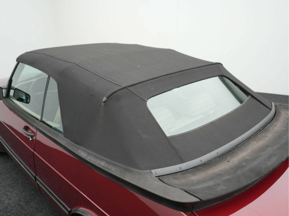 Image 22/29 of Saab 900 2.0i 16V (1993)
