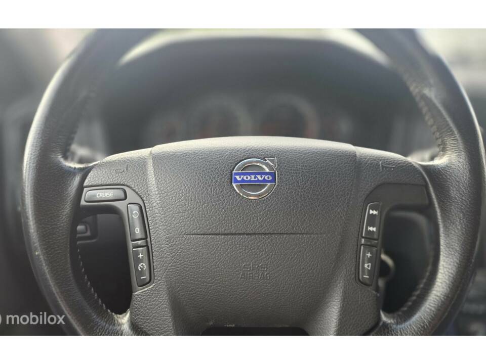 Bild 22/42 von Volvo V 70 2.5T (2005)
