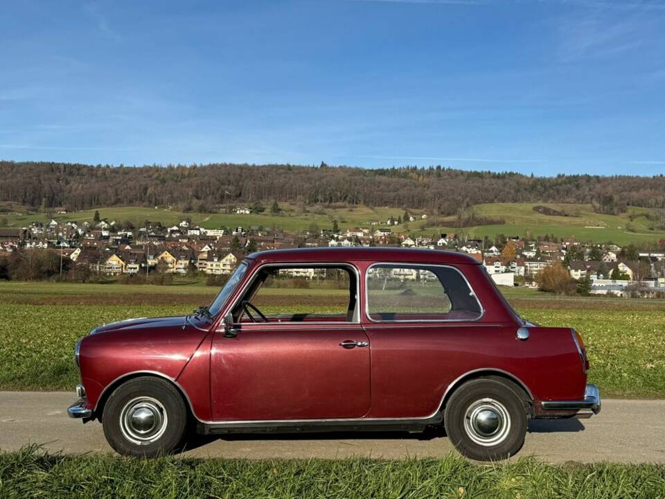 Image 3/18 of Riley Elf Mark III (1968)