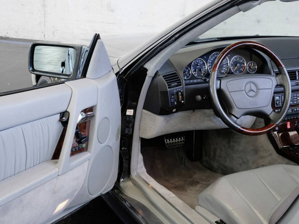 Bild 20/50 von Mercedes-Benz SL 60 AMG (1994)