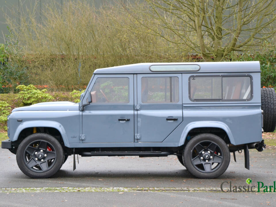 Image 2/50 of Land Rover Defender Tophat (2007)