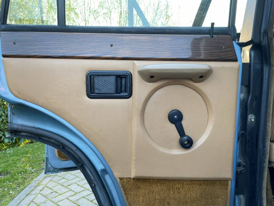 Image 17/25 of Land Rover Range Rover Classic 3.5 (1982)