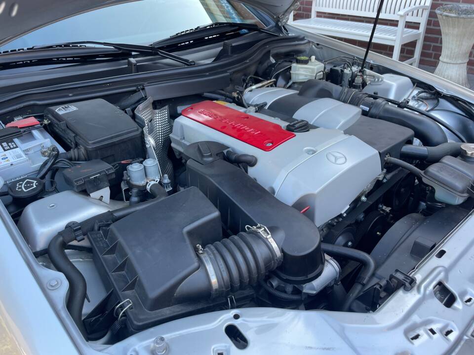 Imagen 7/26 de Mercedes-Benz SLK 200 Kompressor (2002)