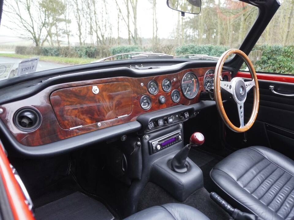 Image 11/21 of Triumph TR 5 PI (1968)