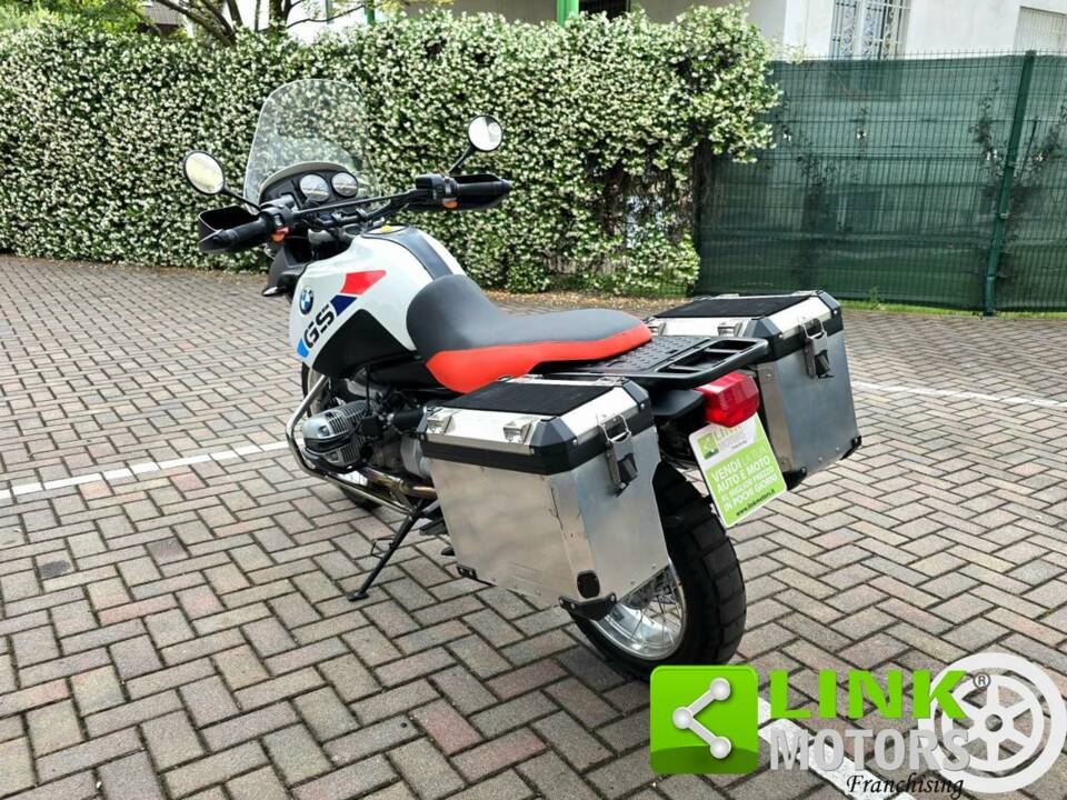 Bild 6/10 von BMW DUMMY (2000)