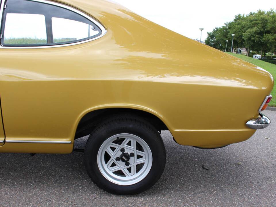 Immagine 13/38 di Opel Kadett 1,2 S (1971)